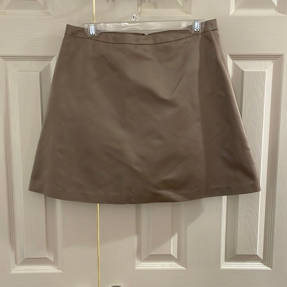 Shiny beige Madewell mini skirt - size 8.